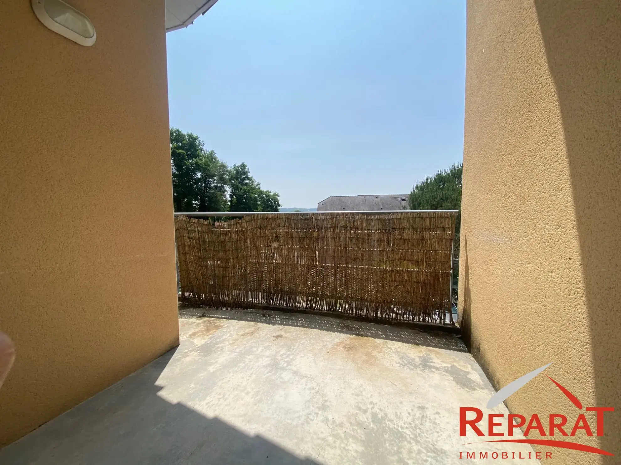 Appartement T2 à vendre à Malemort en Corrèze avec terrasse et parking 