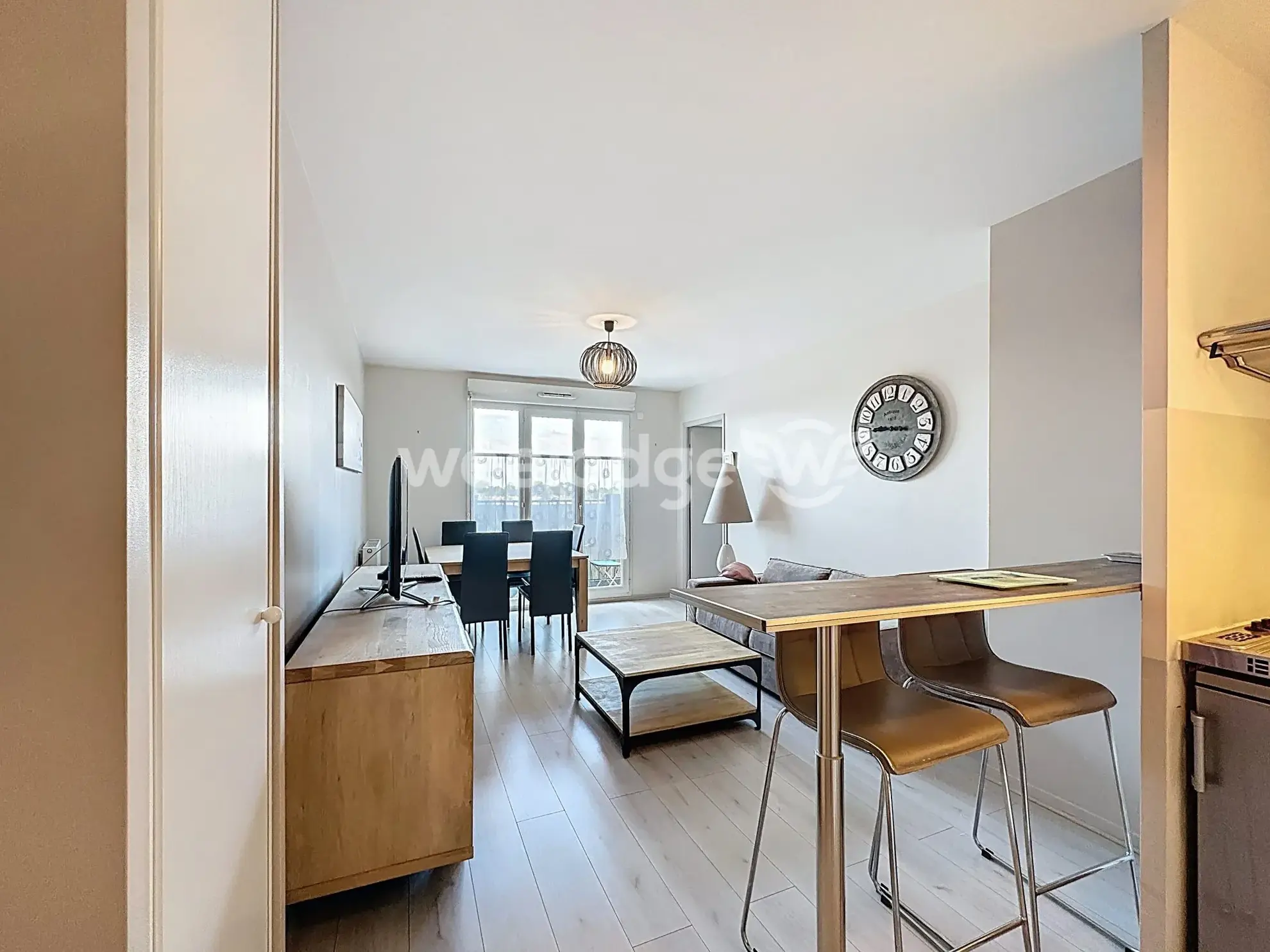 Bel appartement T2 moderne avec balcon à Vauréal - Standing et proximité des commodités 