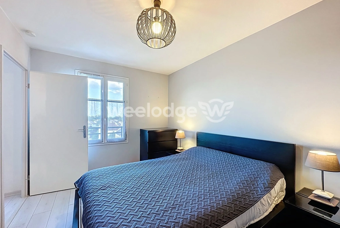 Bel appartement T2 moderne avec balcon à Vauréal - Standing et proximité des commodités 