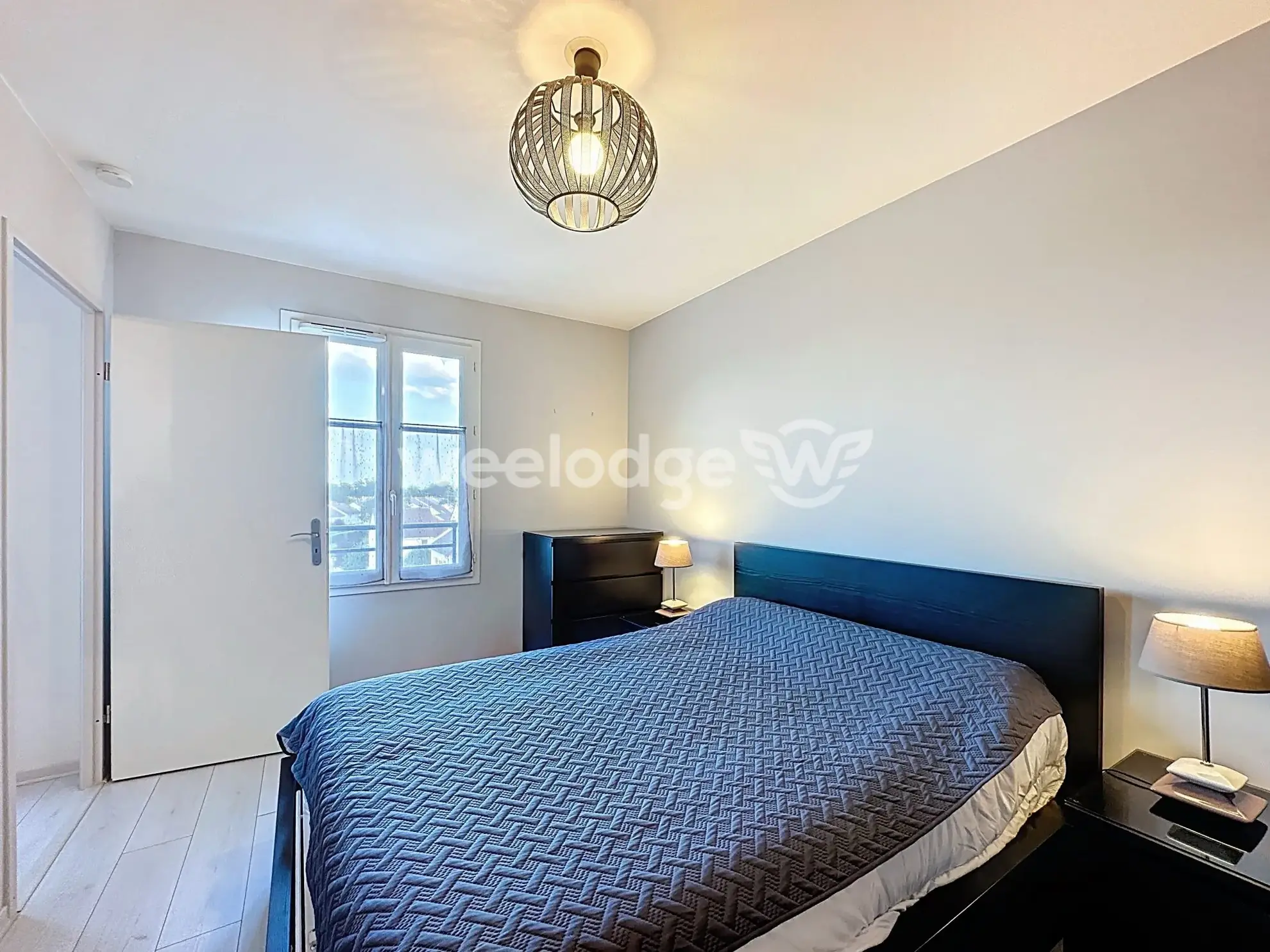 Bel appartement T2 moderne avec balcon à Vauréal - Standing et proximité des commodités 
