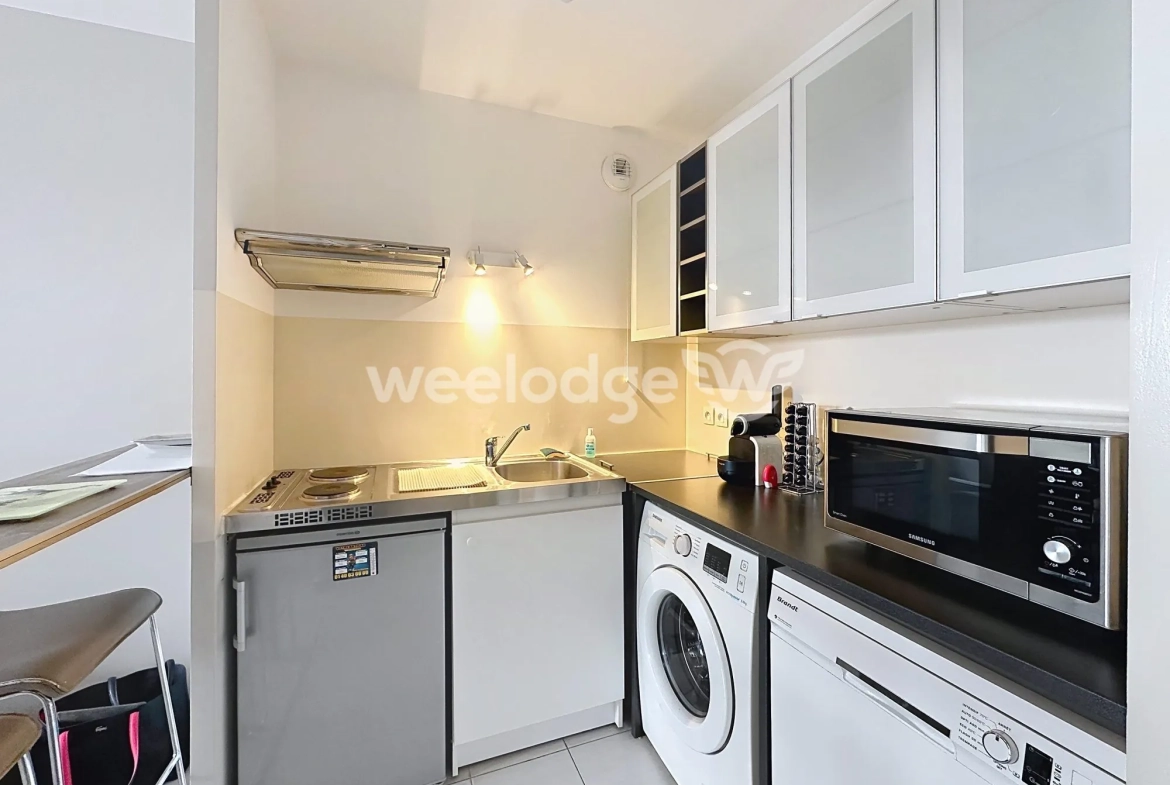 Bel appartement T2 moderne avec balcon à Vauréal - Standing et proximité des commodités 