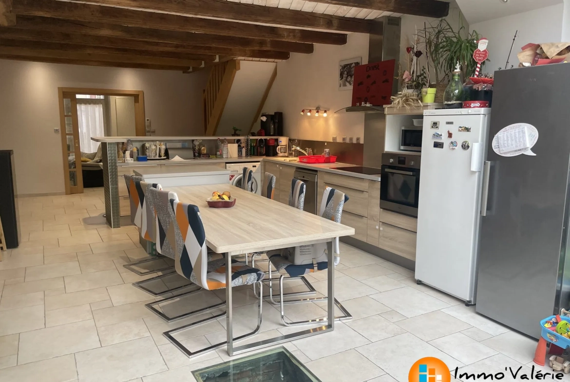 Belle maison de ville rénovée avec jardin à Mirecourt - 4 chambres 