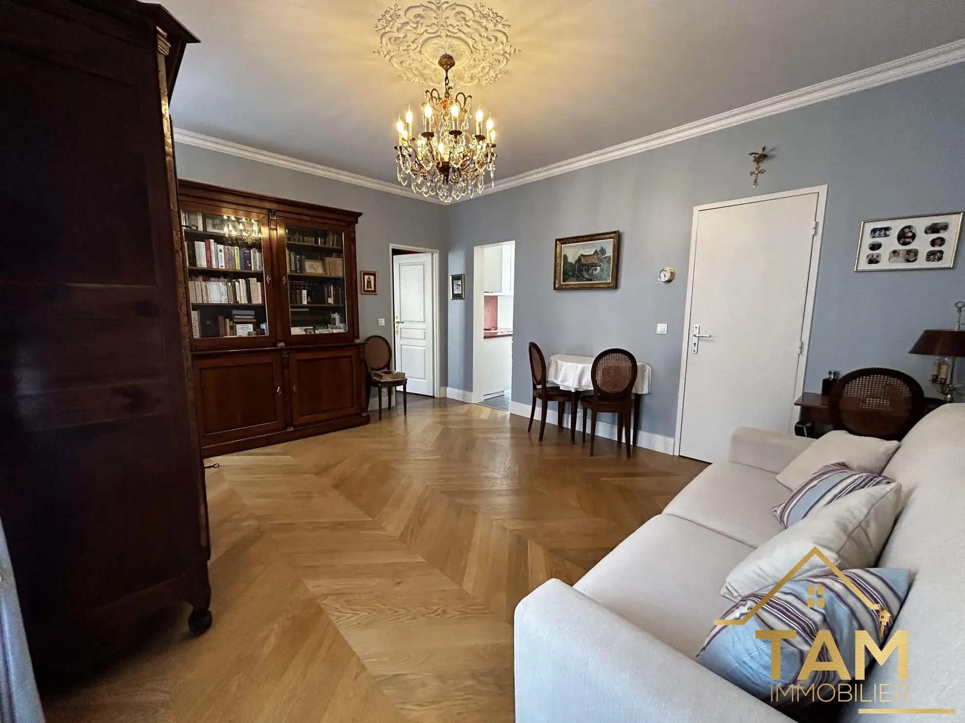 Achat appartement 2 pièces à Saint-Cyr-l'École, proche gare et commerces 