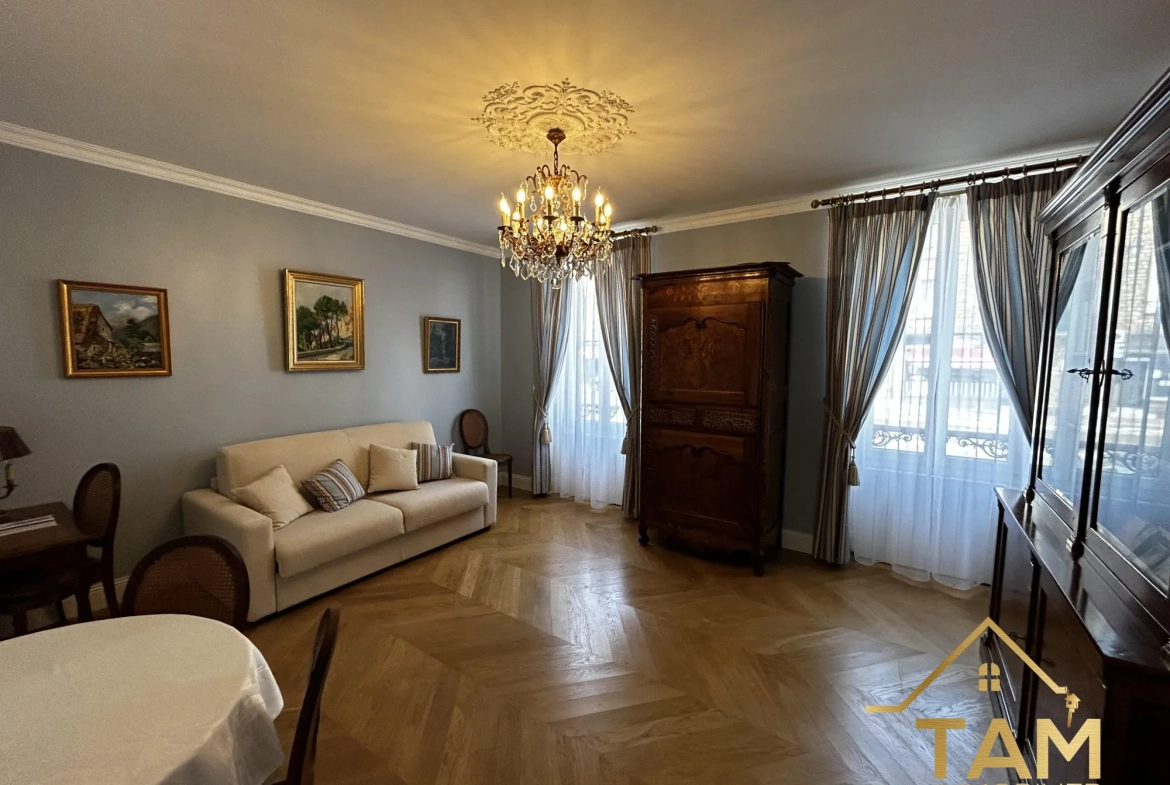 Achat appartement 2 pièces à Saint-Cyr-l'École, proche gare et commerces 