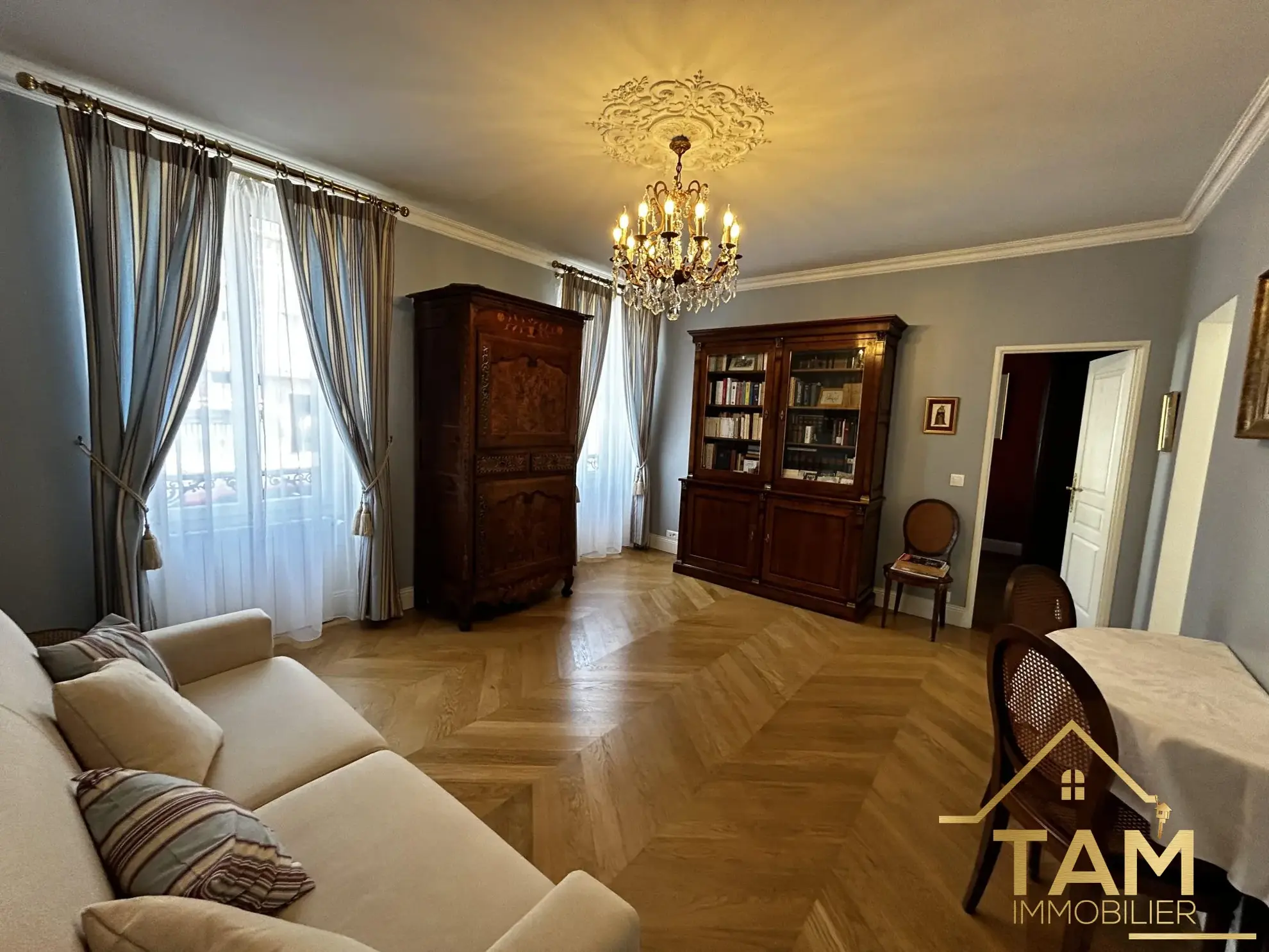 Achat appartement 2 pièces à Saint-Cyr-l'École, proche gare et commerces 