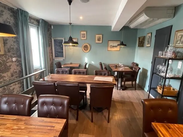 Restaurant à Pessac avec deux niveaux et grande capacité - Opportunité à saisir 