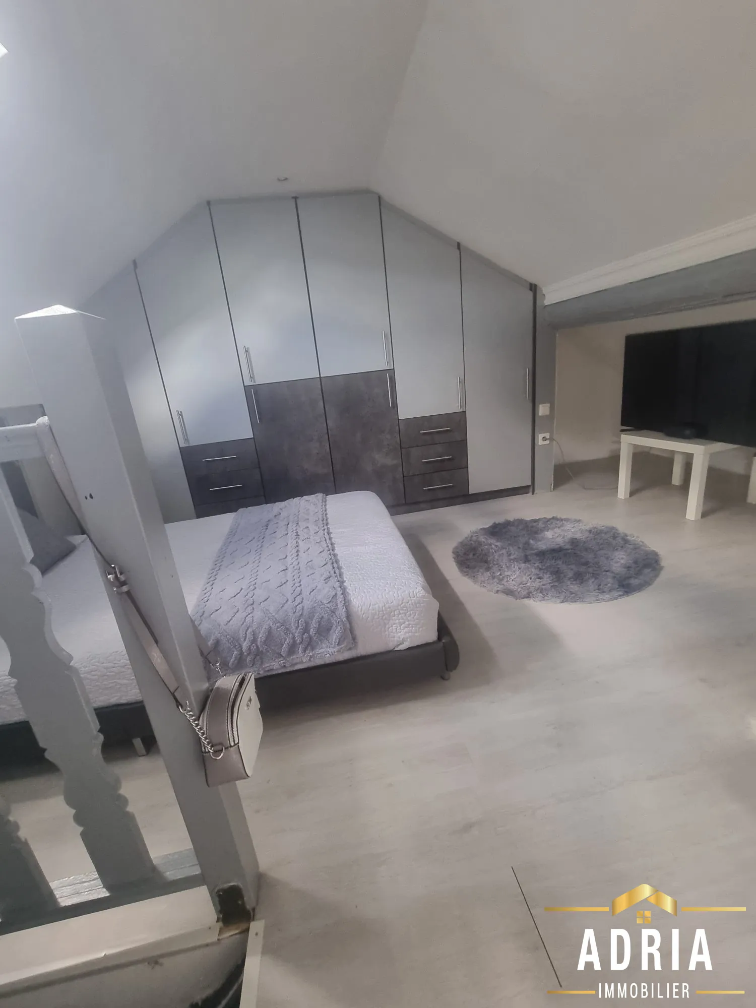 A vendre maison mitoyenne rénovée à Villerupt avec 3 chambres et terrasse 