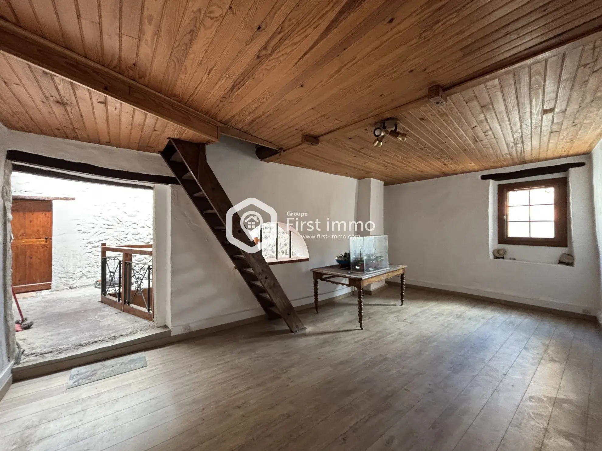 Maison de caractère avec cour intérieure, terrasse et potentiel touristique à Ille-sur-Têt 