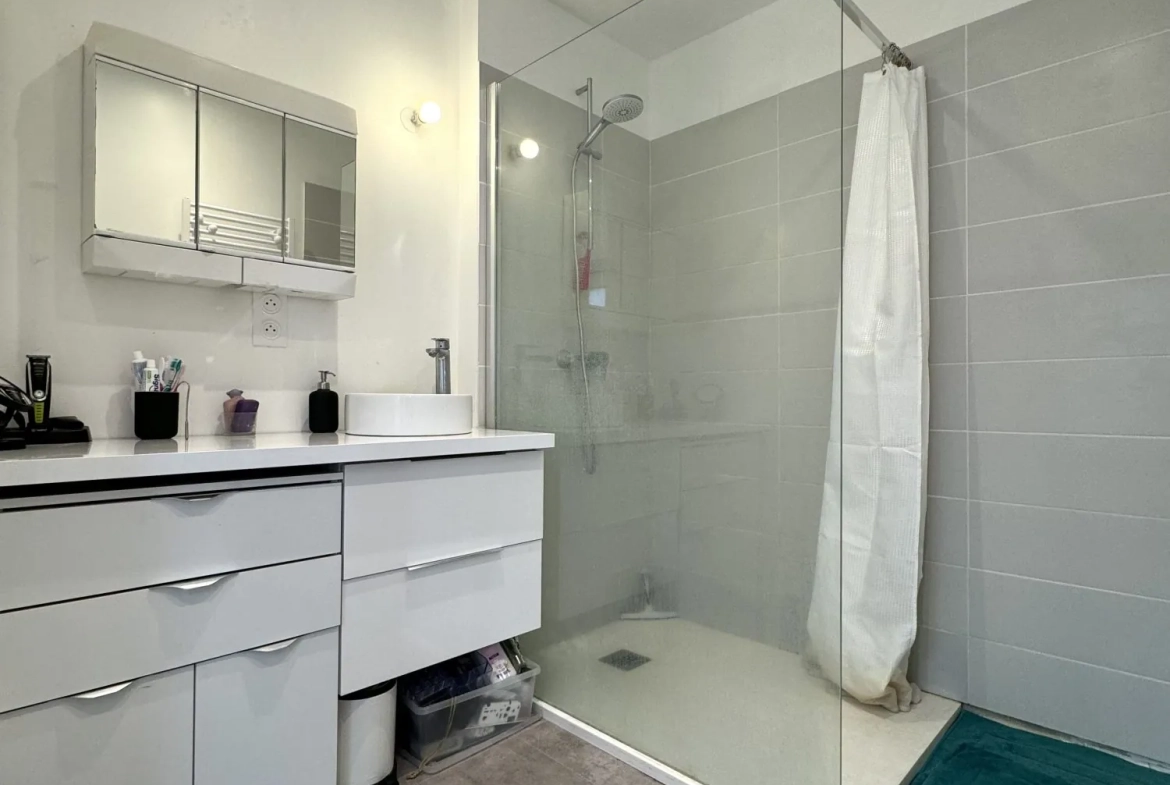 Appartement F3 bis à Rouen Rive-Droite, proche gare et Musée des Beaux-Arts 