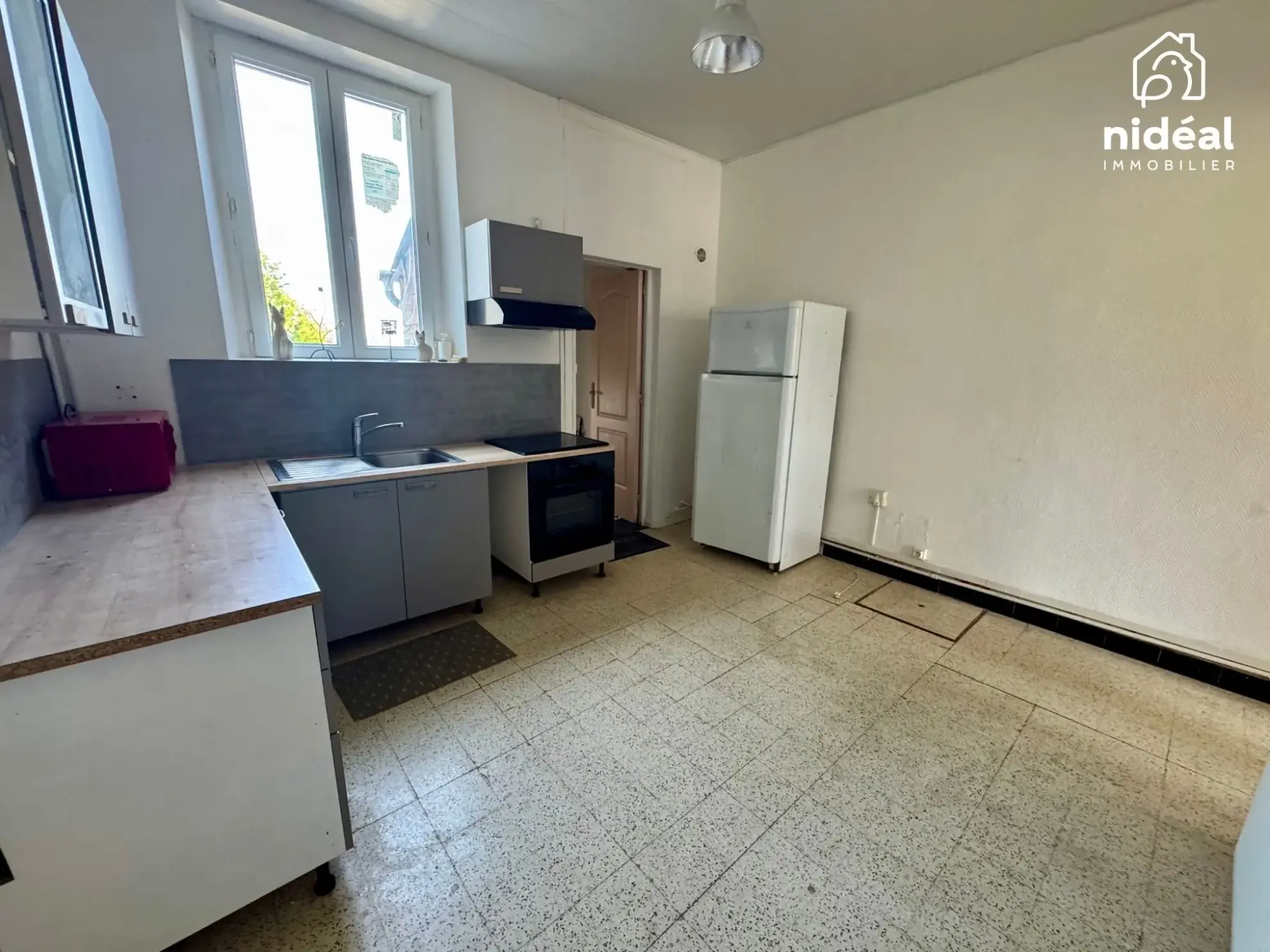 Maison mitoyenne à Rousies avec 3 chambres et cave - Bien à découvrir 