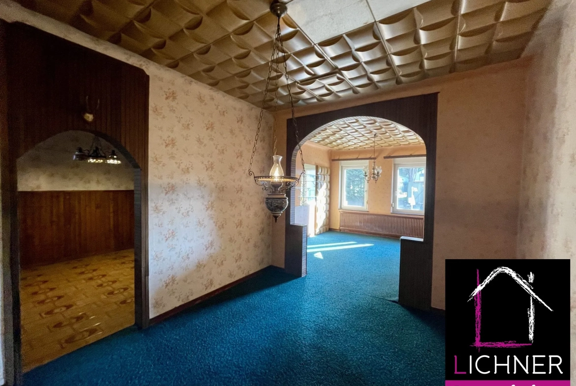 Maison à rénover de 176 m² avec 6 chambres et jardin à L'Hôpital 