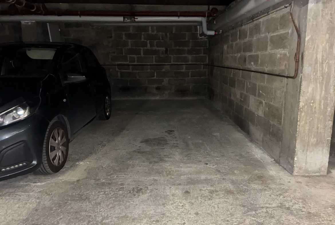 Parking sécurisé à Nogent-sur-Marne Rue Gustave Lebegue - Vente 