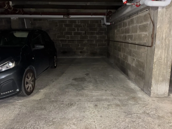 Parking sécurisé à Nogent-sur-Marne Rue Gustave Lebegue - Vente