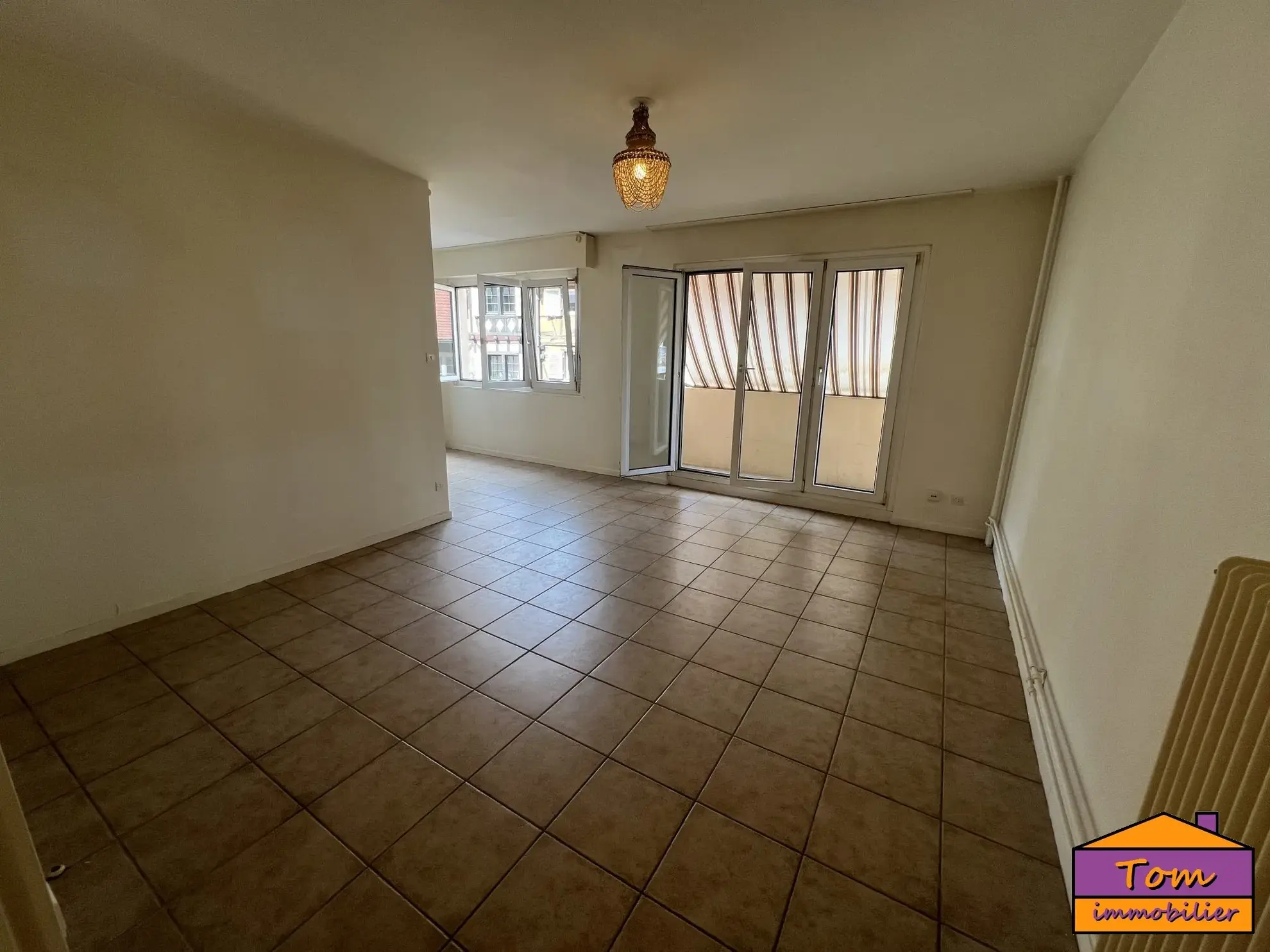 Appartement 3 pièces à vendre à Colmar - 76 m² avec balcon et garage 