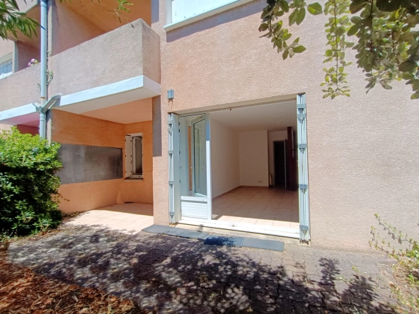 Appartement T3 de plain-pied avec jardinet et garage à Carcassonne
