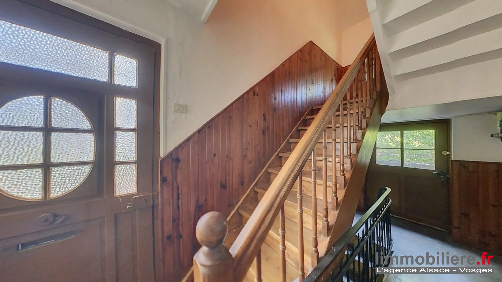 Maison familiale à vendre à Sainte-Croix-aux-Mines avec jardin et garage 