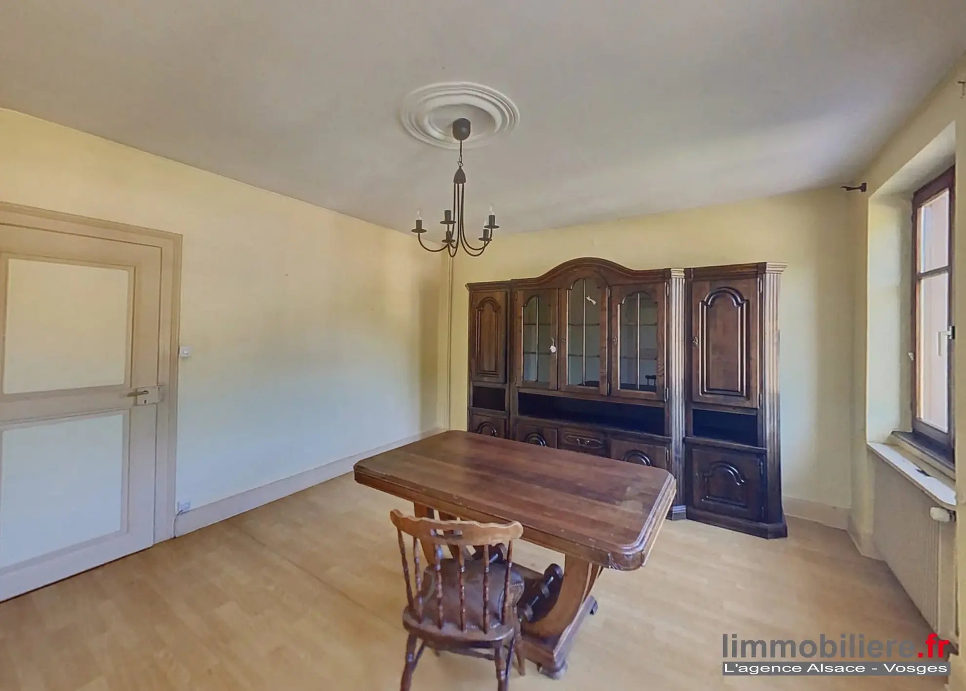 Maison familiale à vendre à Sainte-Croix-aux-Mines avec jardin et garage 