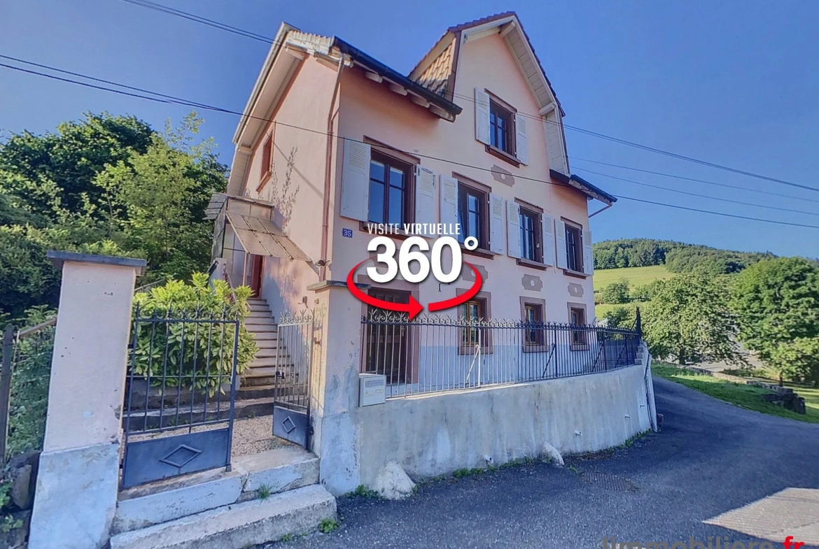 Maison familiale à vendre à Sainte-Croix-aux-Mines avec jardin et garage 