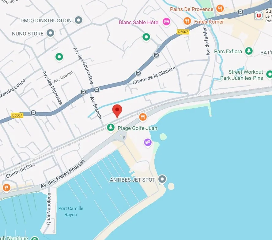 Garage de 12,5 m² en sous-sol à Golf Juan près du bord de mer 