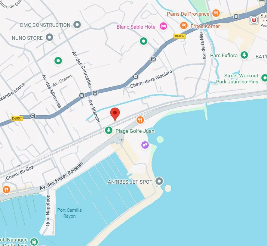 Garage de 12,5 m² en sous-sol à Golf Juan près du bord de mer 