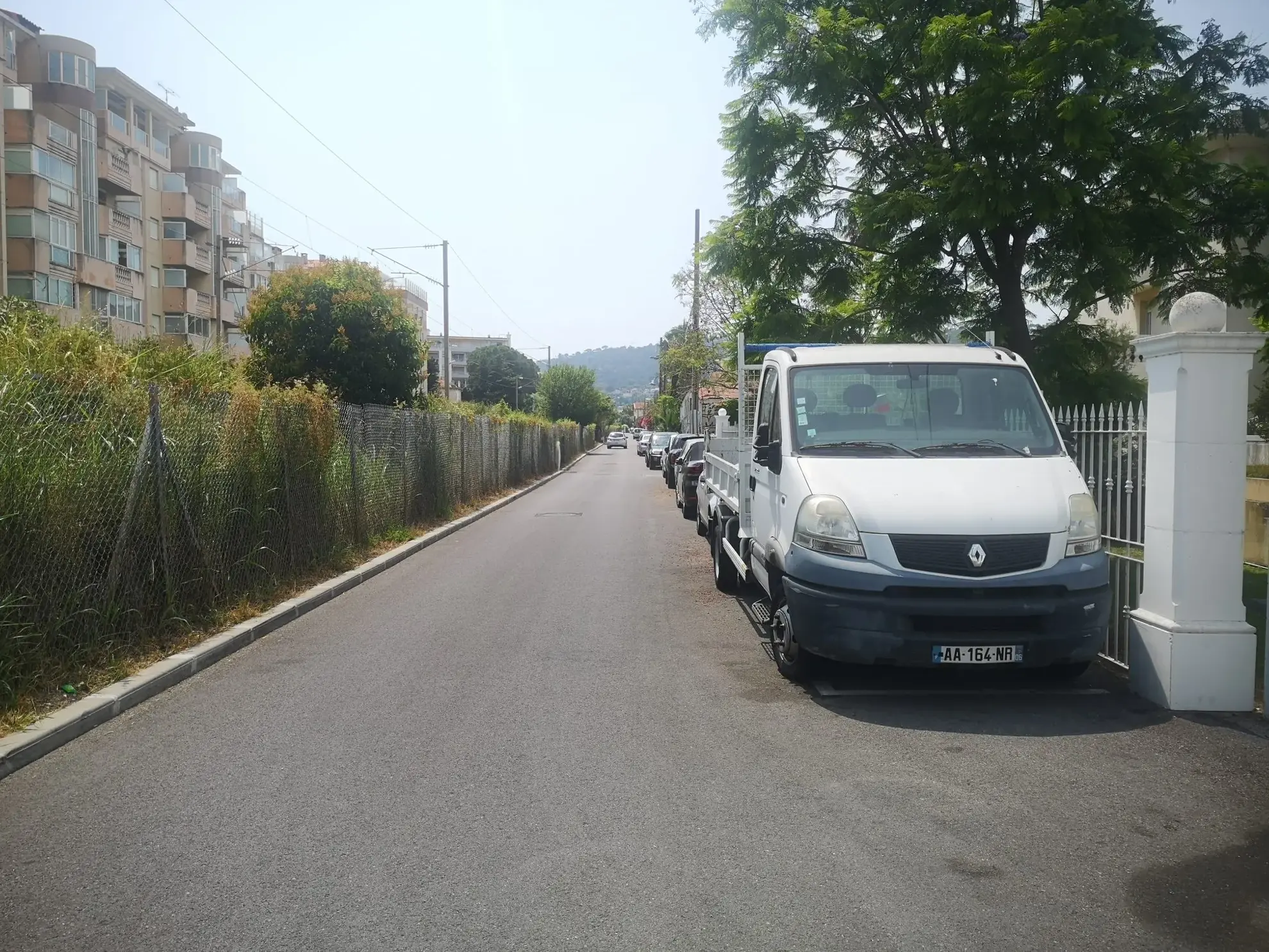 Garage de 12,5 m² en sous-sol à Golf Juan près du bord de mer 