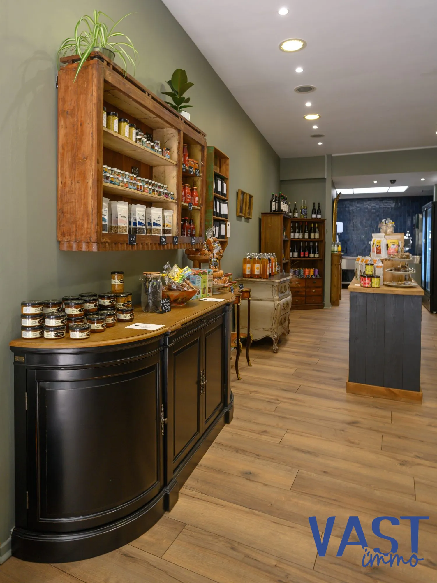 Reprise d’épicerie fine à Tourcoing : Investissez dans un lieu de passion hautement redeveloppable 