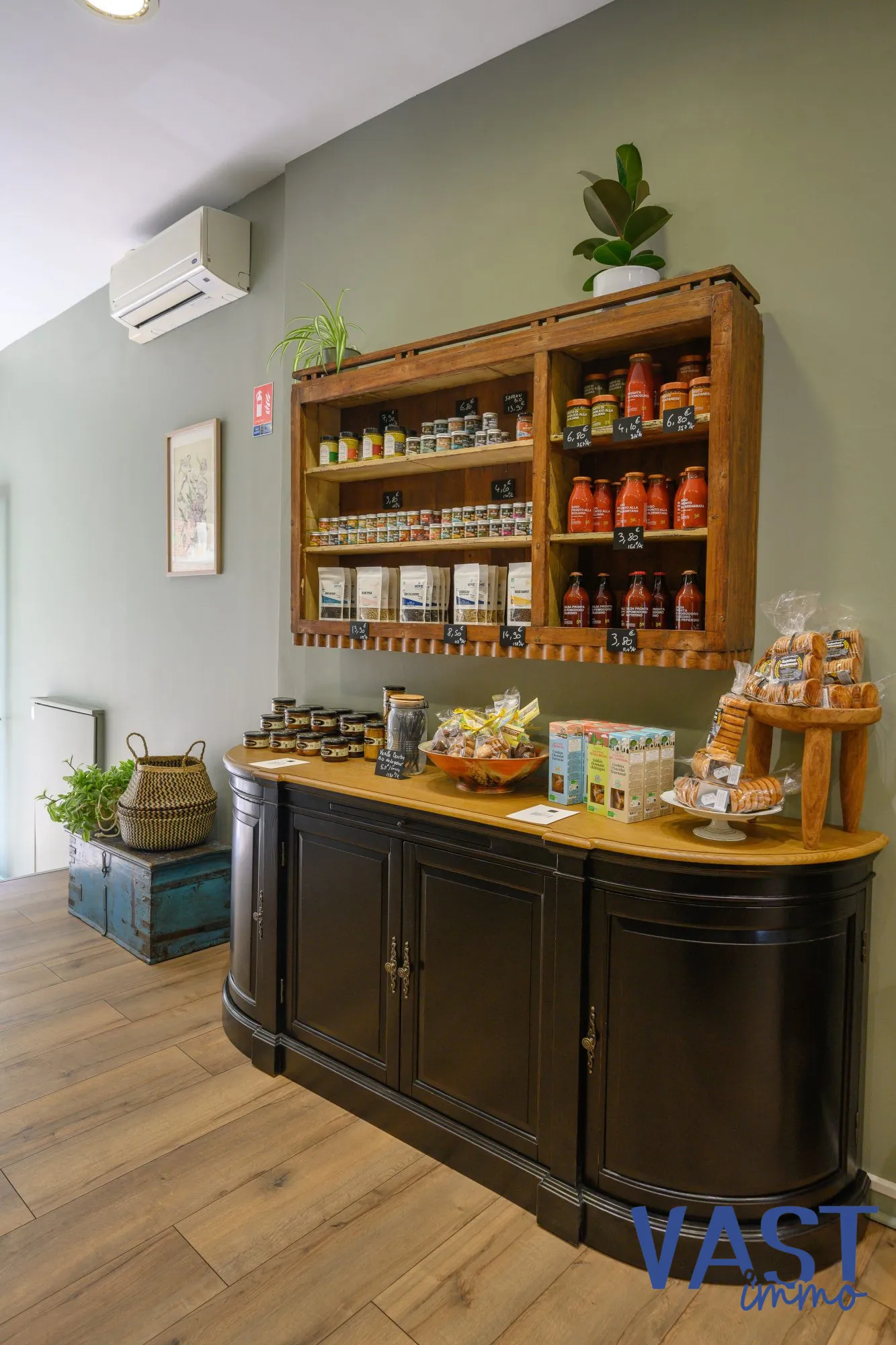 Reprise d’épicerie fine à Tourcoing : Investissez dans un lieu de passion hautement redeveloppable 