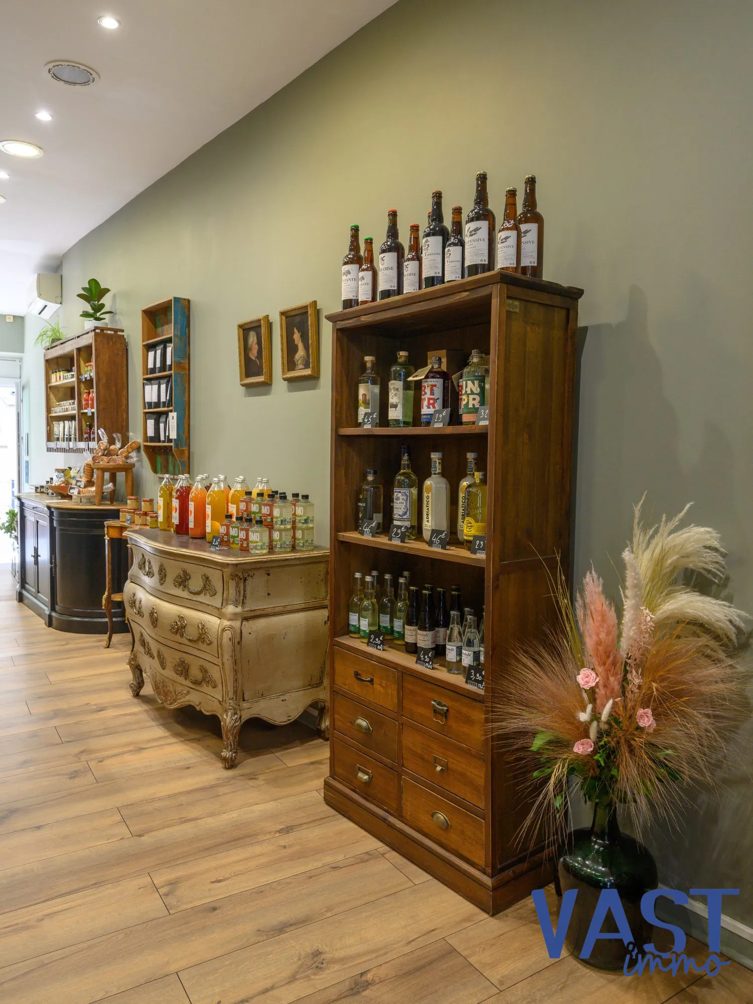Reprise d’épicerie fine à Tourcoing : Investissez dans un lieu de passion hautement redeveloppable 
