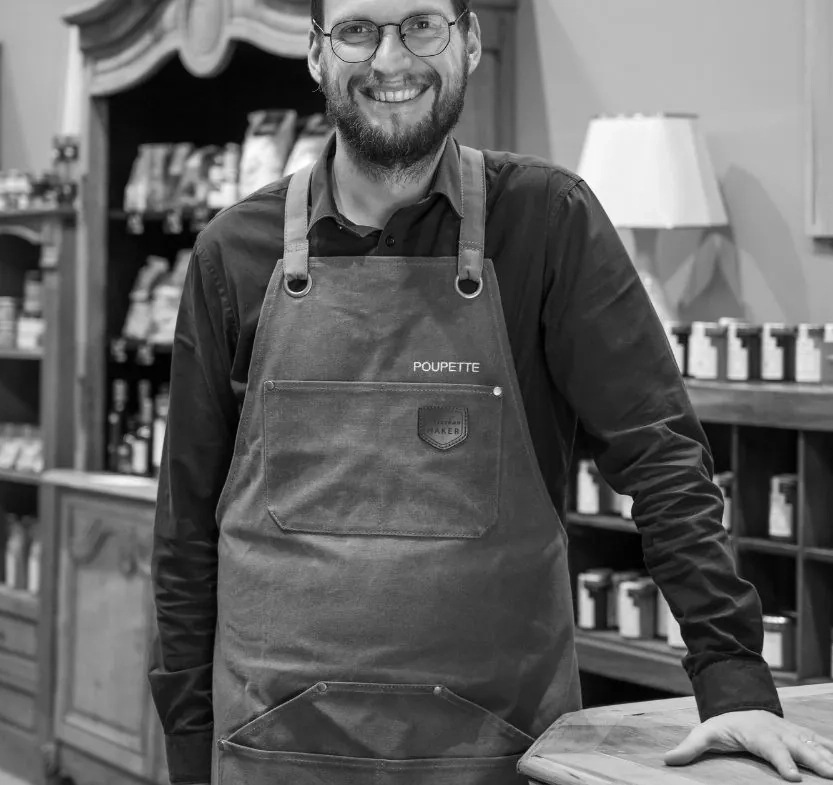 Reprise d’épicerie fine à Tourcoing : Investissez dans un lieu de passion hautement redeveloppable 