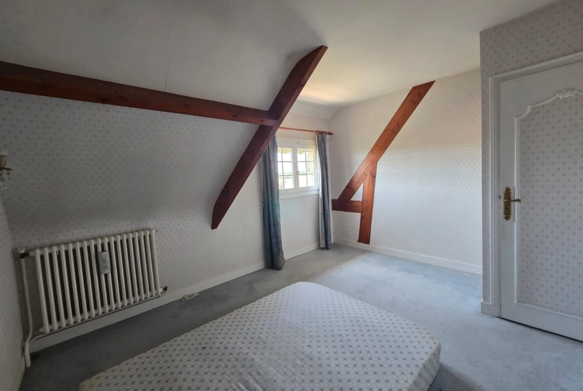 Maison à vendre à Les Baux-Sainte-Croix - 3 chambres, jardin, proche d'Évreux 