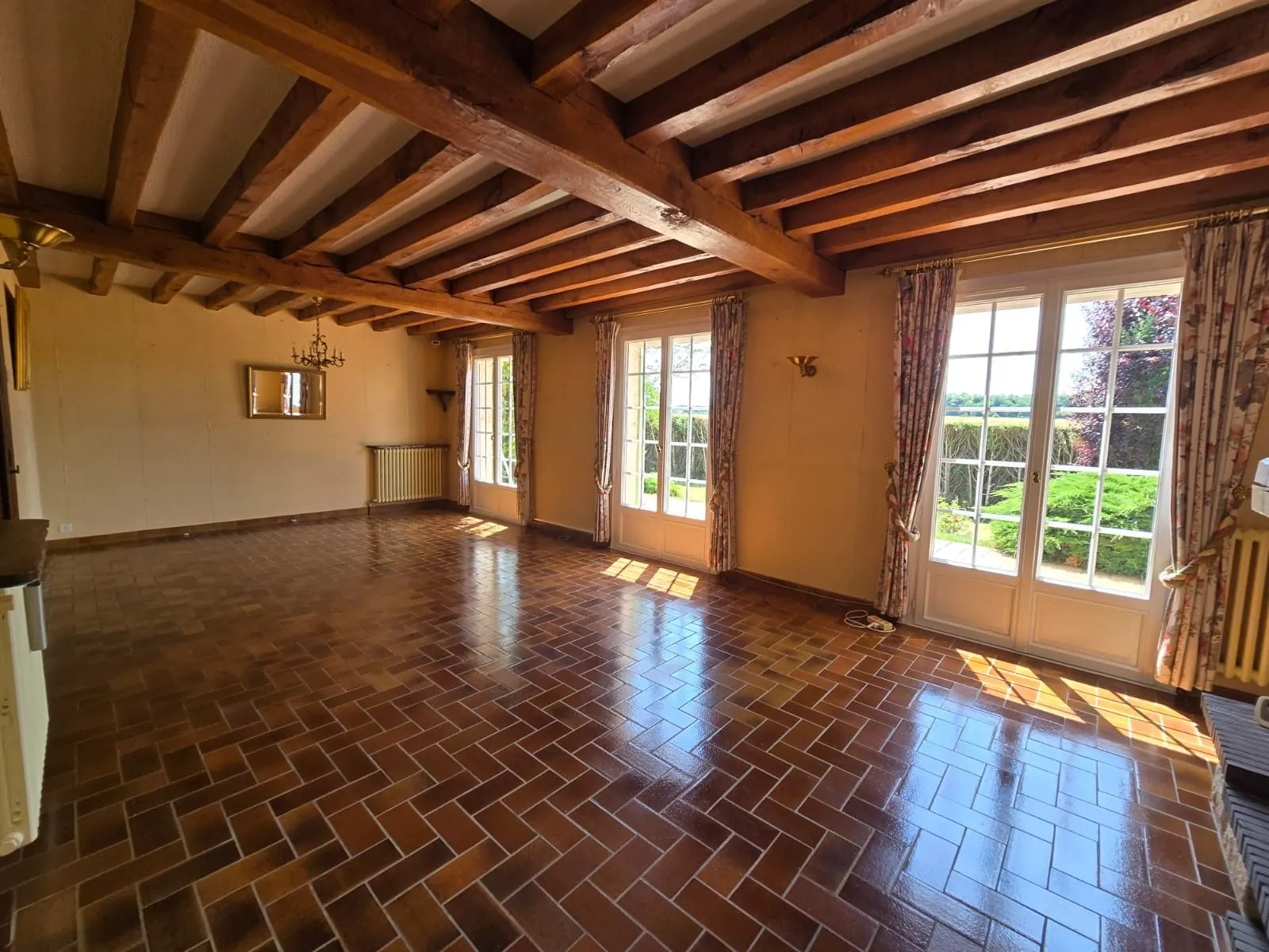Maison à vendre à Les Baux-Sainte-Croix - 3 chambres, jardin, proche d'Évreux 