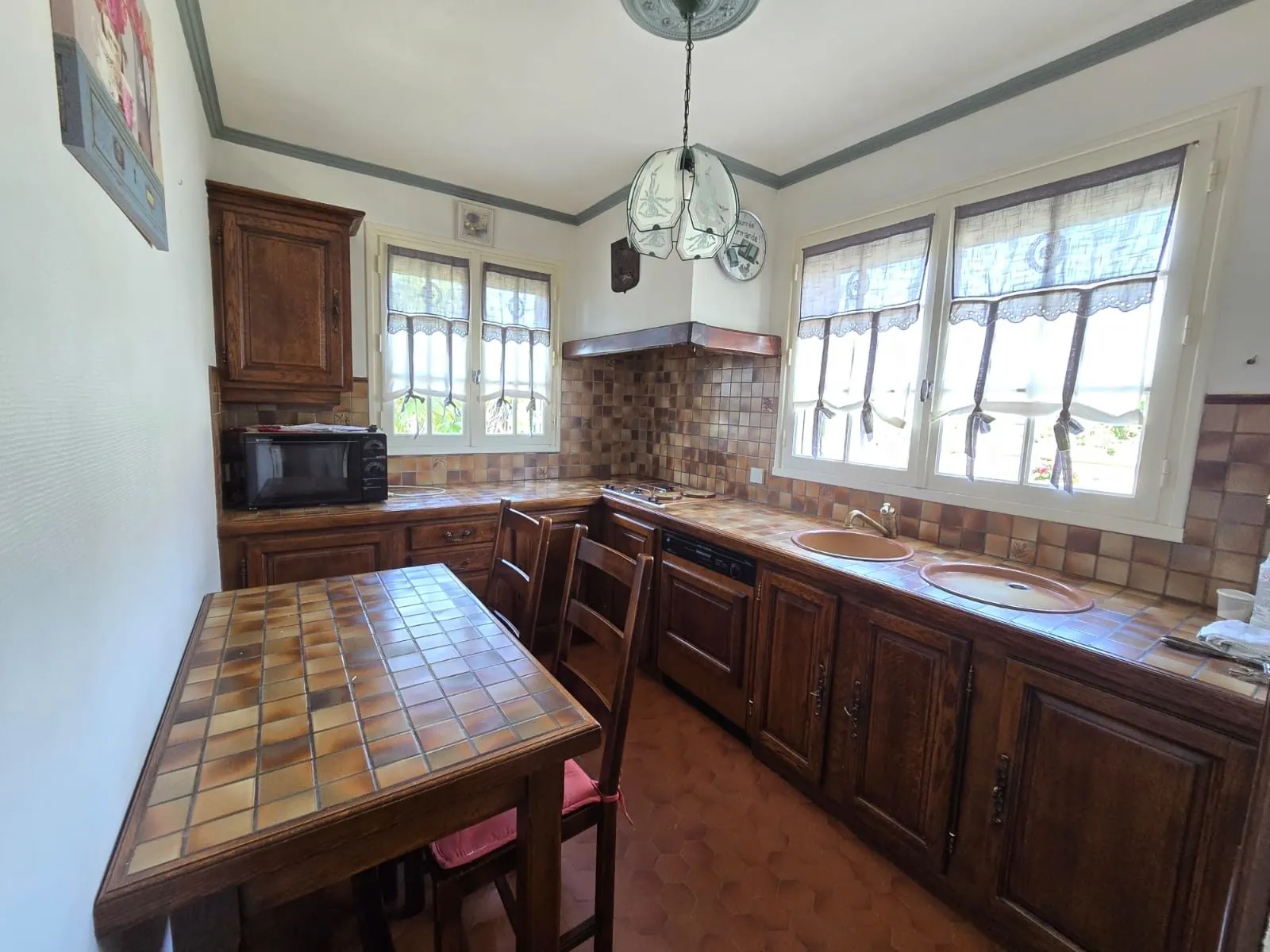 Maison à vendre à Les Baux-Sainte-Croix - 3 chambres, jardin, proche d'Évreux 