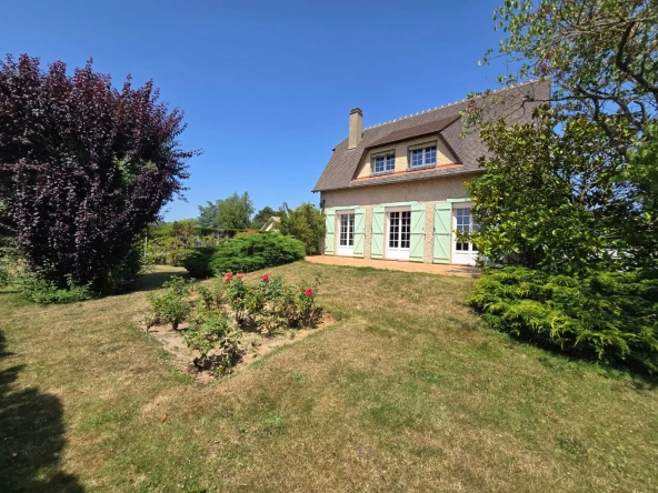 Maison à vendre à Les Baux-Sainte-Croix - 3 chambres, jardin, proche d'Évreux