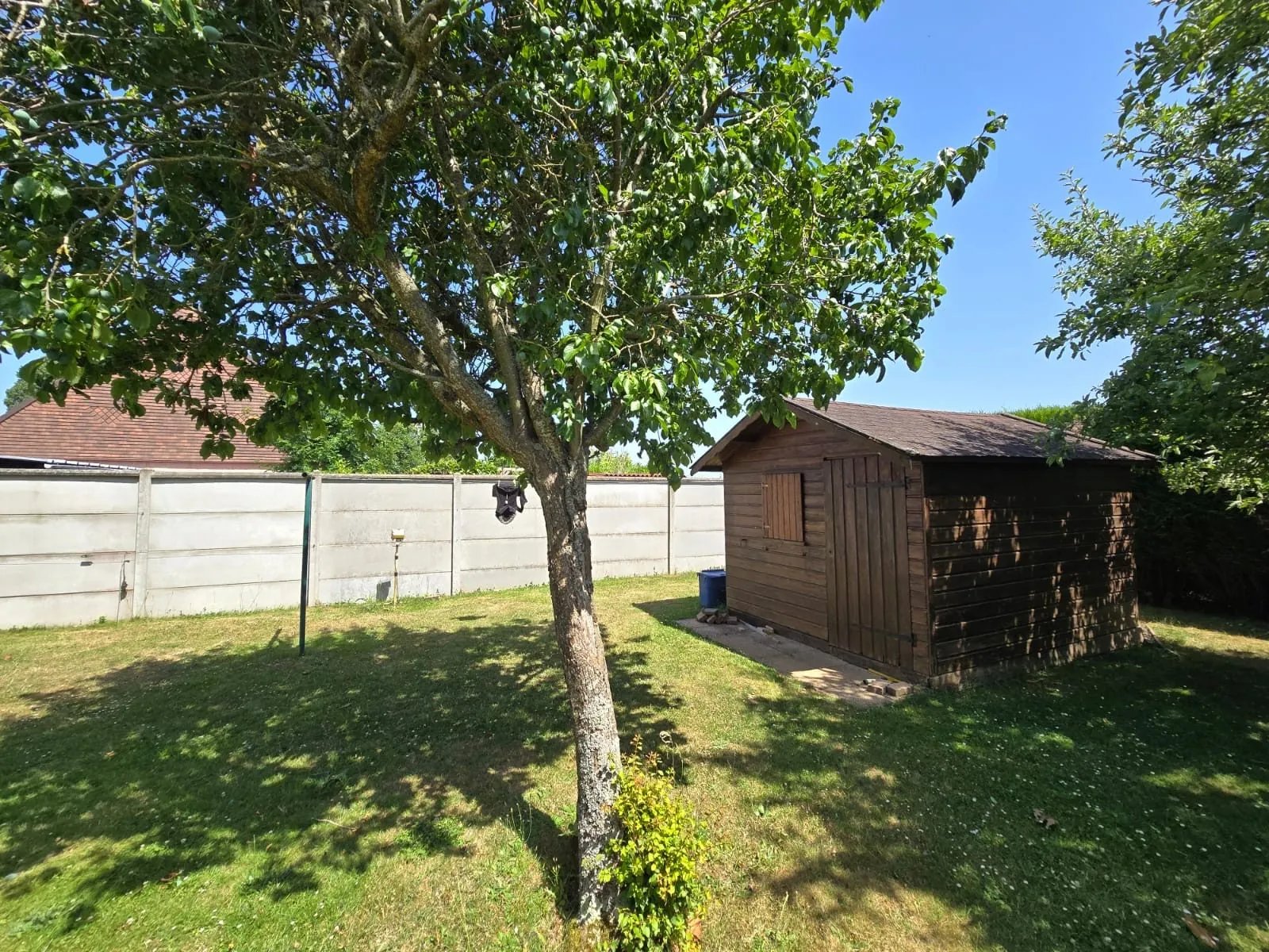 Maison à vendre à Les Baux-Sainte-Croix - 3 chambres, jardin, proche d'Évreux 
