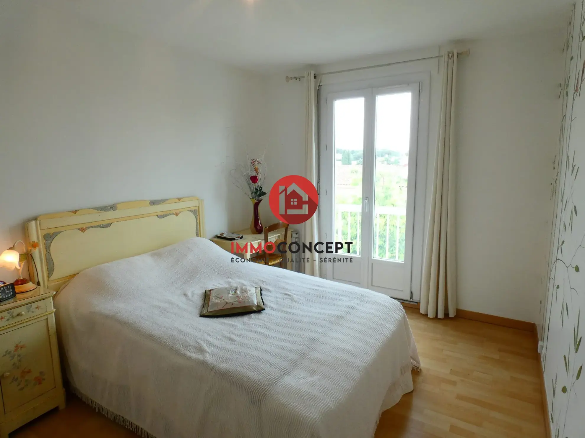 Appartement T4 lumineux avec terrasse et parking à Les Angles 