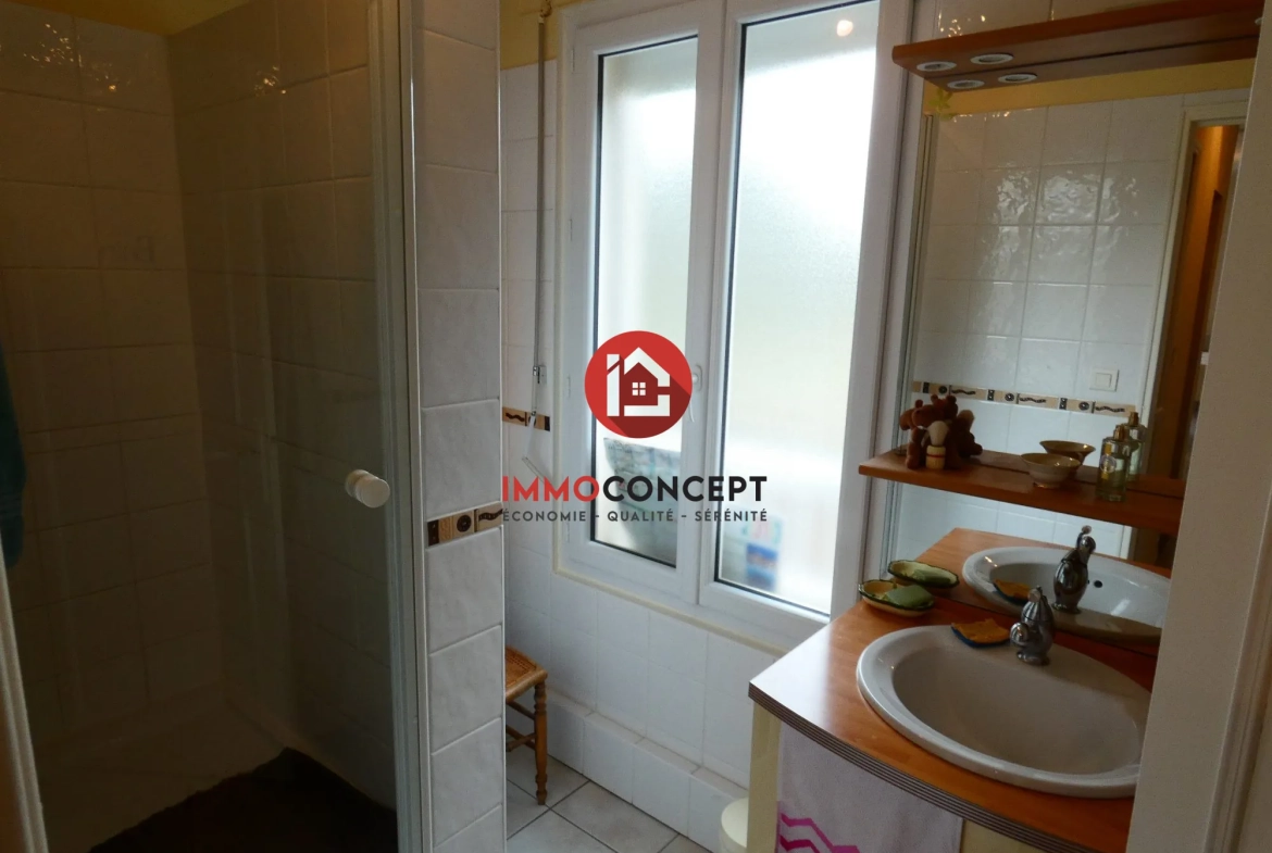 Appartement T4 lumineux avec terrasse et parking à Les Angles 