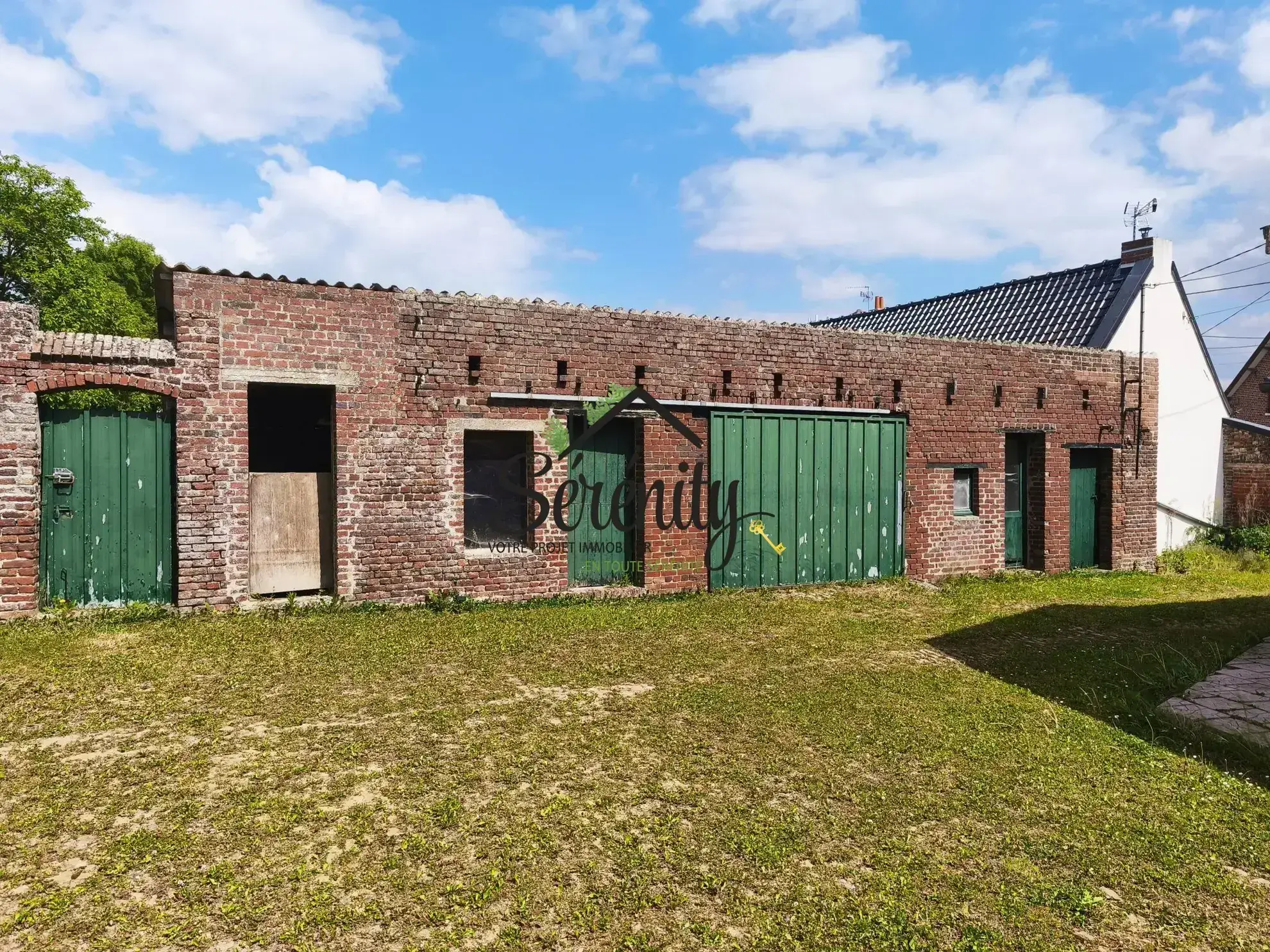 Grande maison avec 4 chambres à Écourt-Saint-Quentin - Secteur recherché 