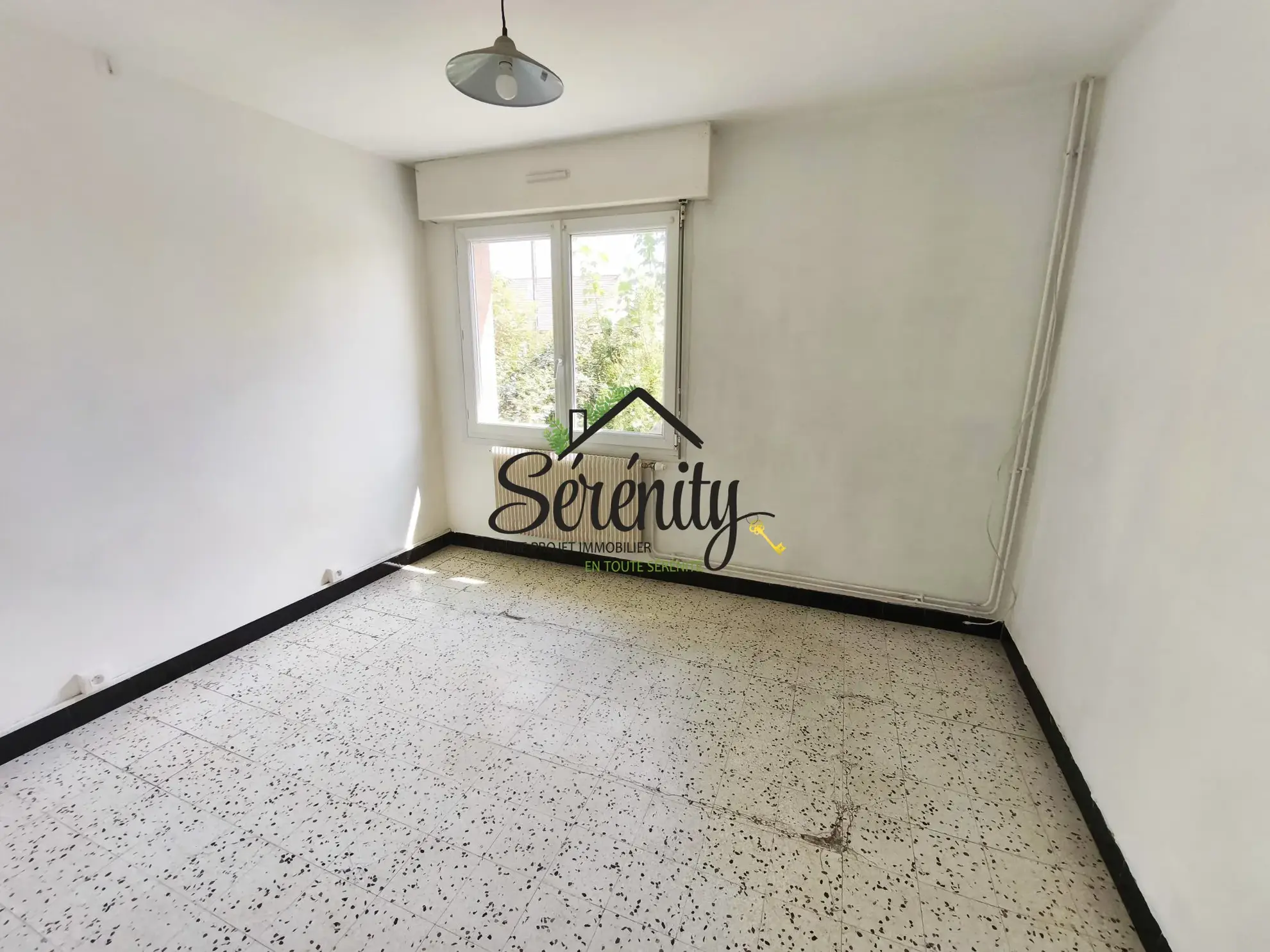 Grande maison avec 4 chambres à Écourt-Saint-Quentin - Secteur recherché 