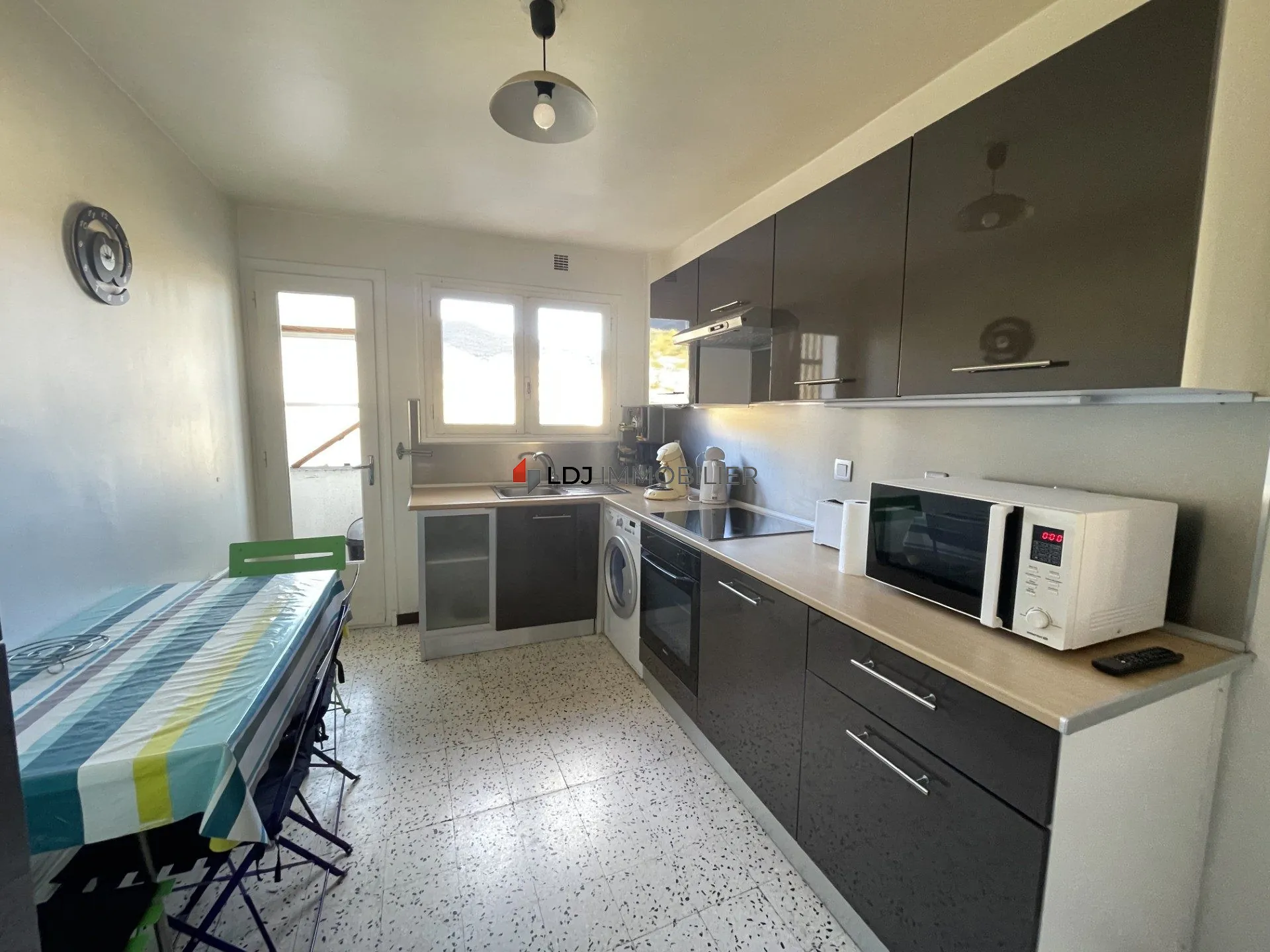 Appartement 3 pièces rénové avec balcon, cave et loggia à Amélie-les-Bains 
