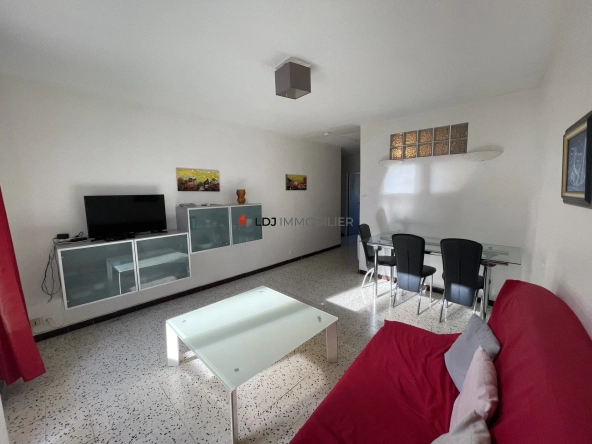 Appartement 3 pièces rénové avec balcon, cave et loggia à Amélie-les-Bains