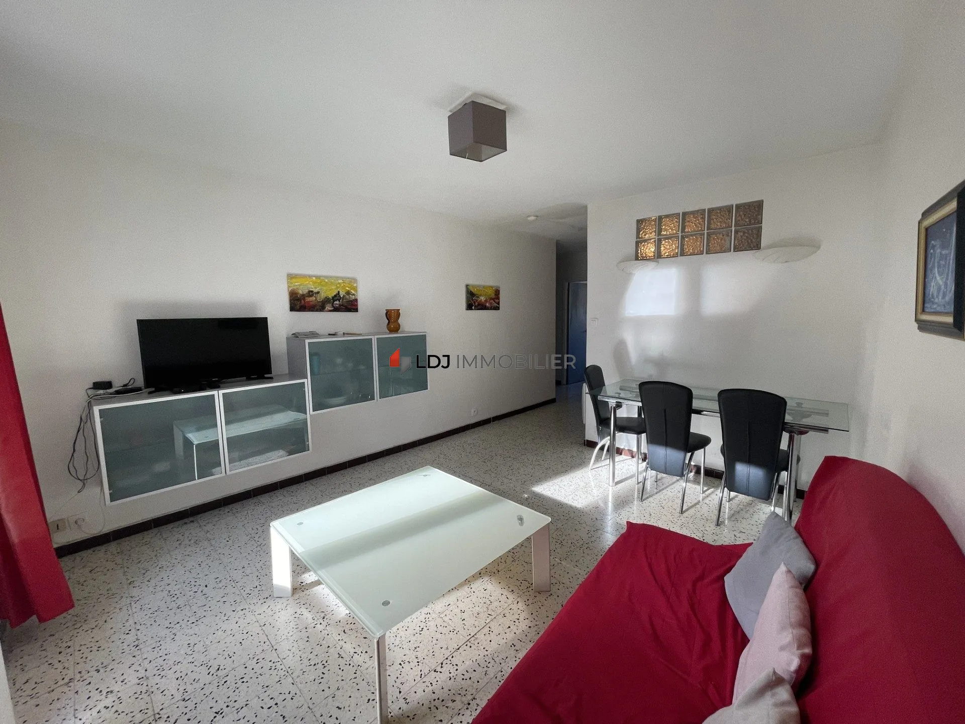 Appartement 3 pièces rénové avec balcon, cave et loggia à Amélie-les-Bains 