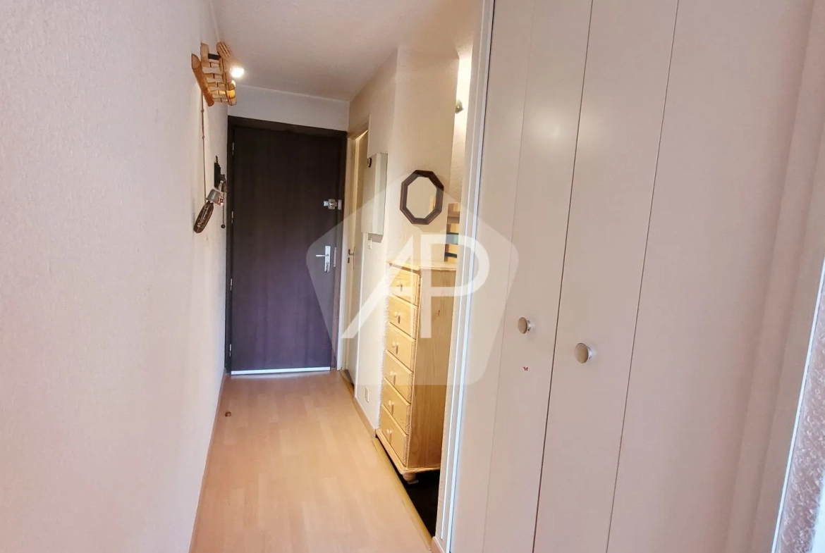Studio avec coin montagne et balcon à La Salle-les-Alpes proche des pistes 