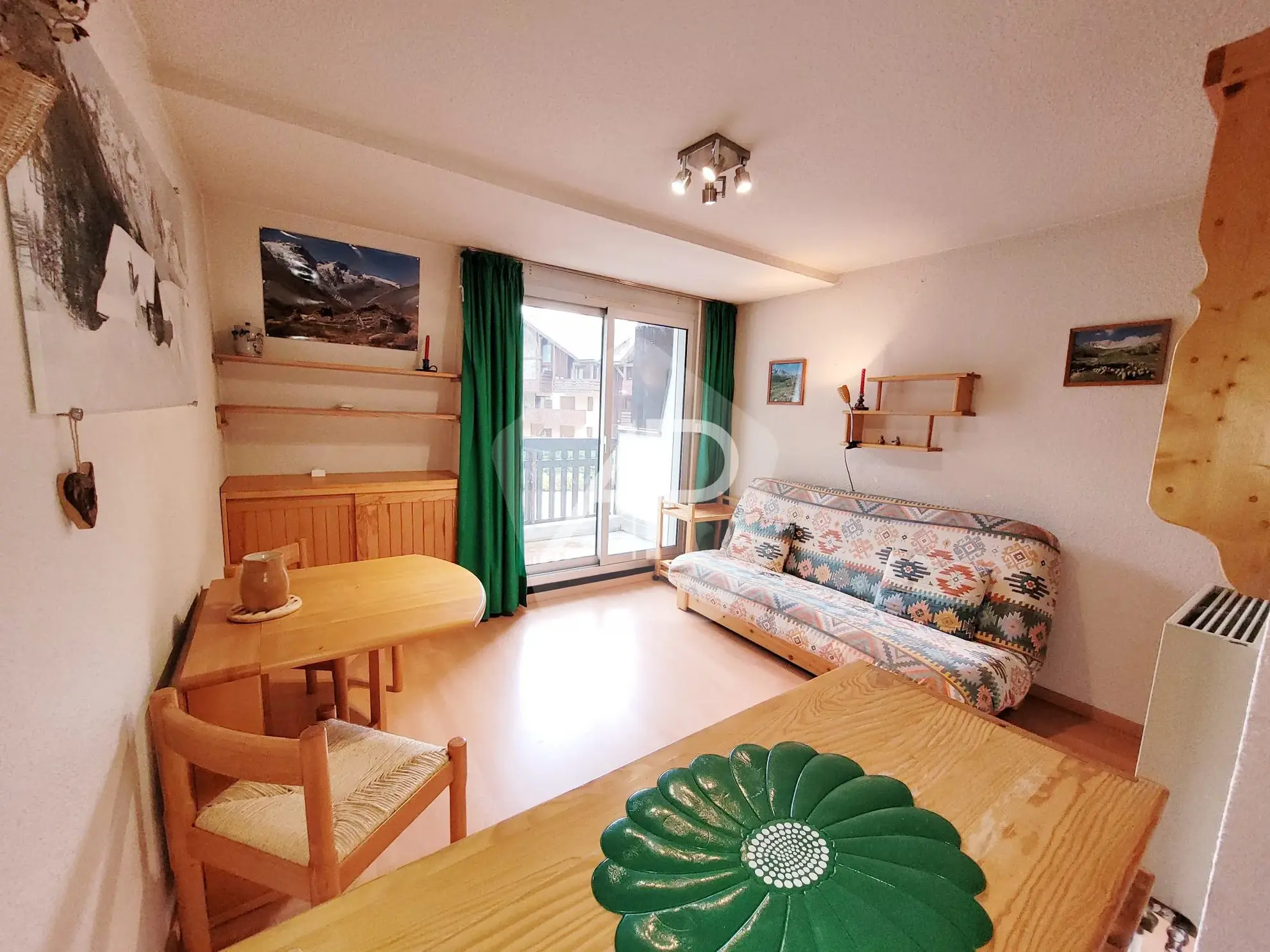 Studio avec coin montagne et balcon à La Salle-les-Alpes proche des pistes 