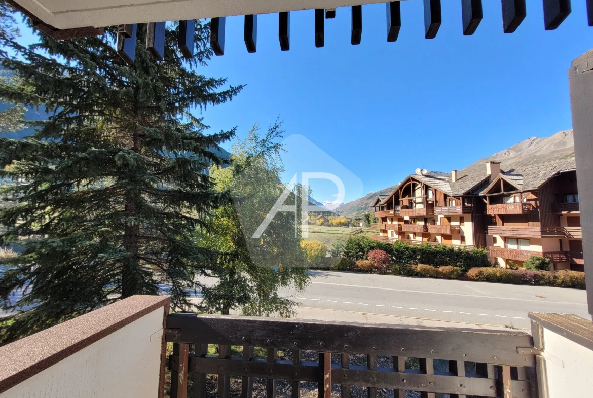 Studio avec coin montagne et balcon à La Salle-les-Alpes proche des pistes 