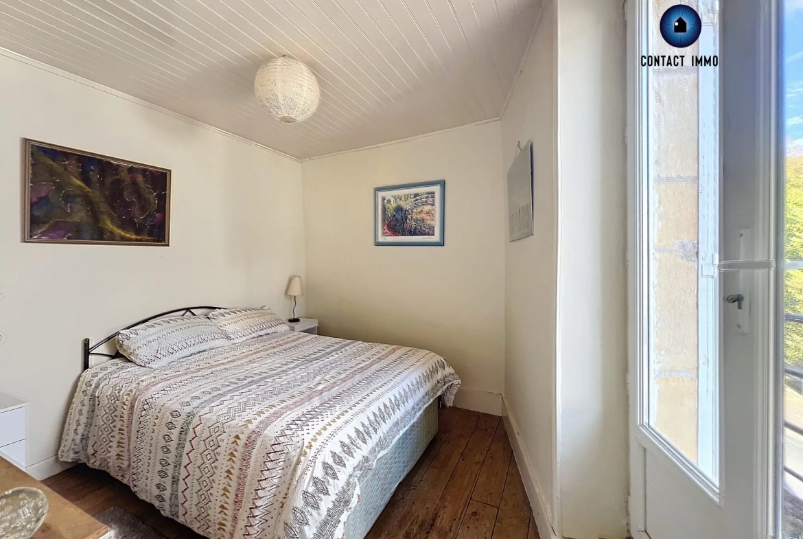 Maison en pierre à Ayen avec potentiel locatif et travaux récents 