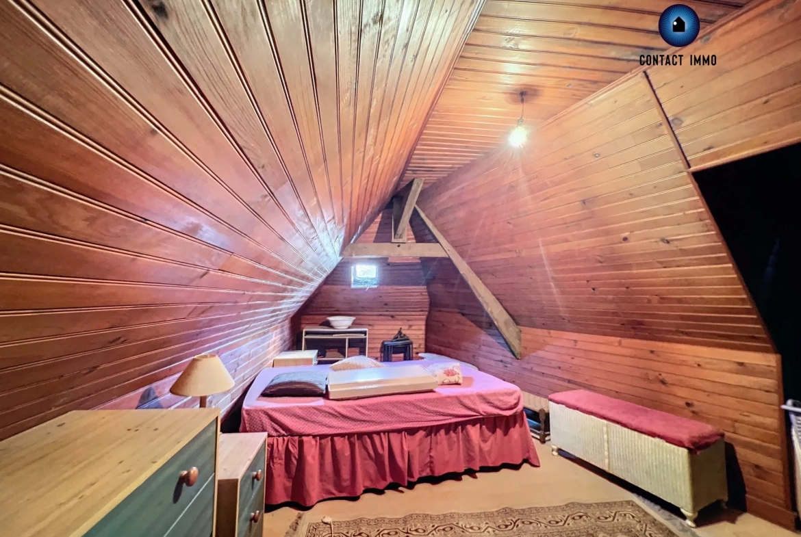 Maison en pierre à Ayen avec potentiel locatif et travaux récents 
