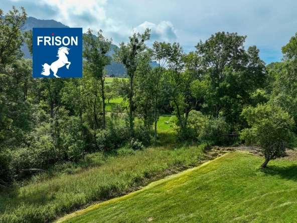 Terrain constructible de 485 m² à Thollon-les-Mémises, calme et ensoleillé