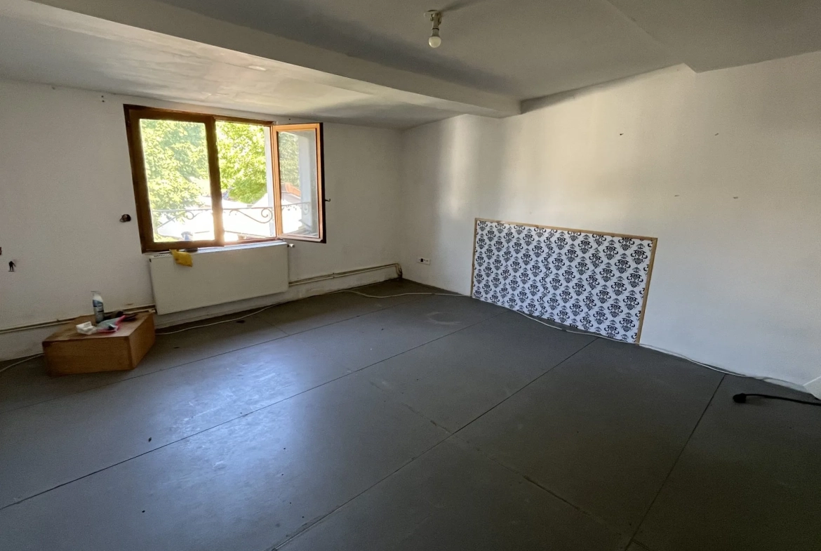 Belle maison de 125 m² avec dépendance à Thourotte 