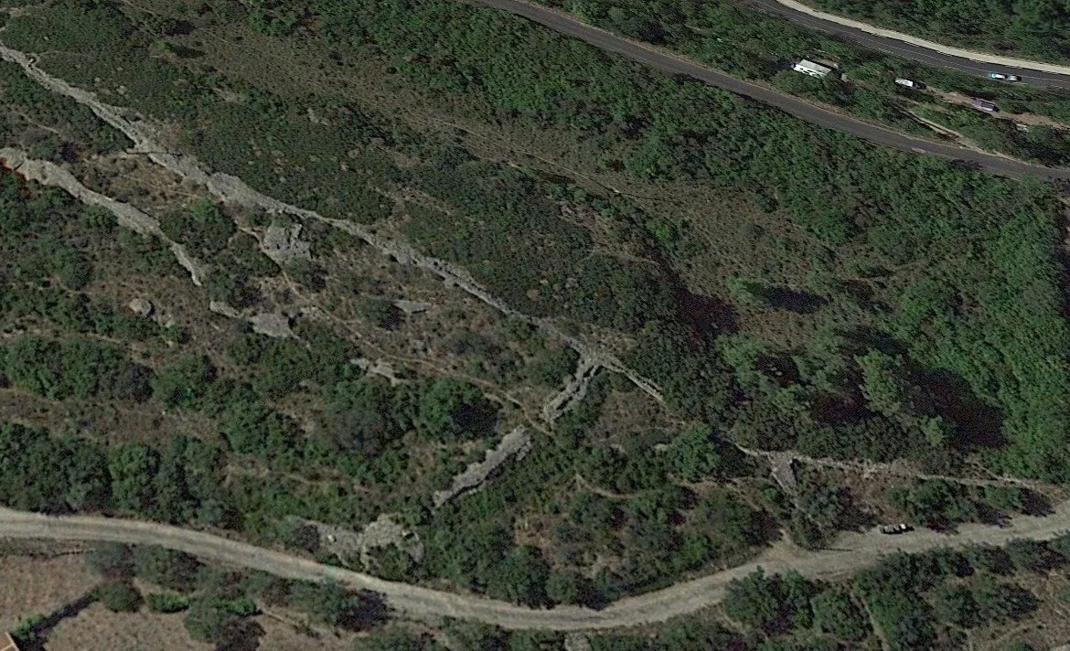 À vendre : Terrain 'Landes' de 5700 m² à Clermont-l'Hérault, vue panoramique 