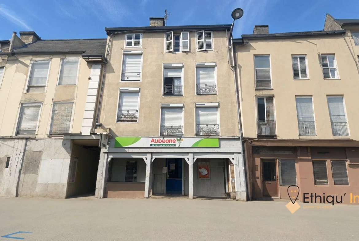 Immeuble à vendre au cœur de Bar-sur-Aube avec potentiel locatif et rénovation à prévoir 